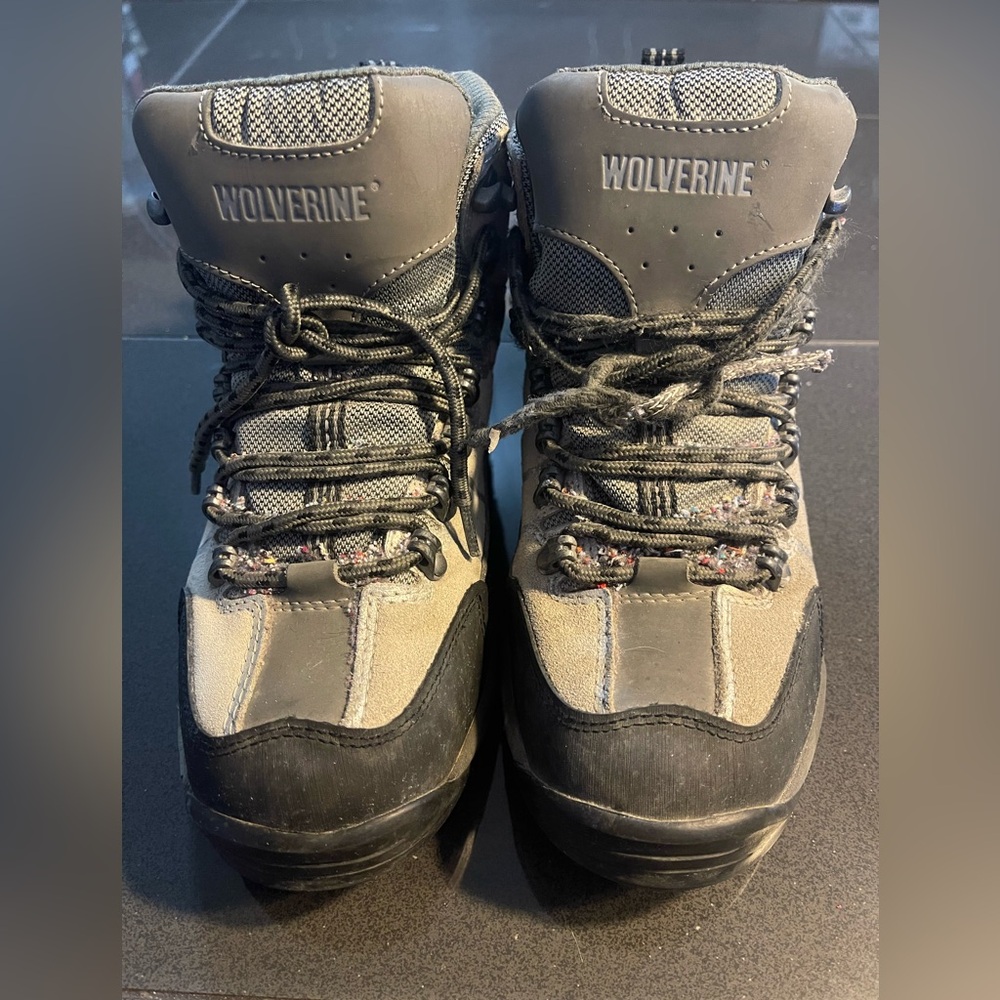 Wolverine hiking boots US 8